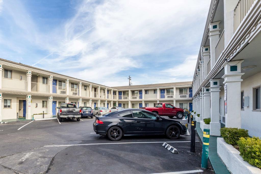 Motel 6 San Rafael Extérieur photo