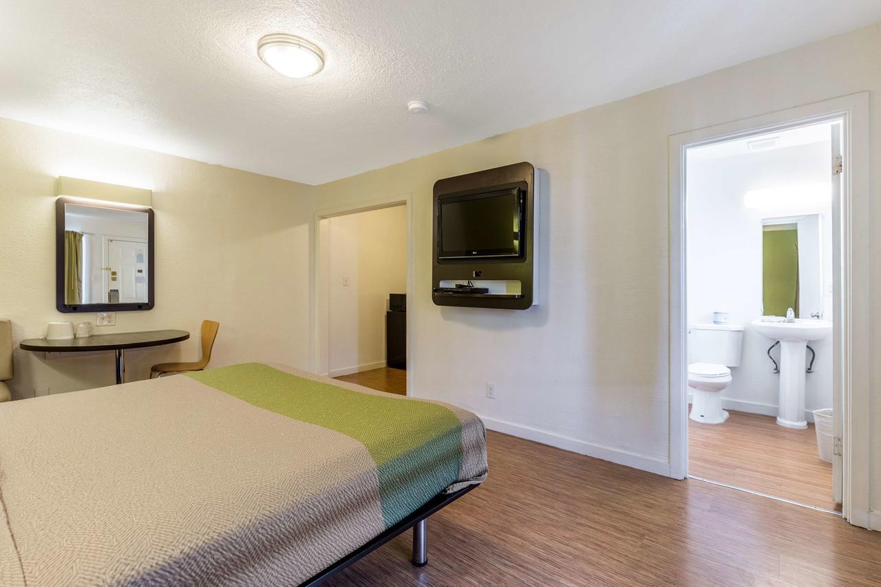 Motel 6 San Rafael Extérieur photo